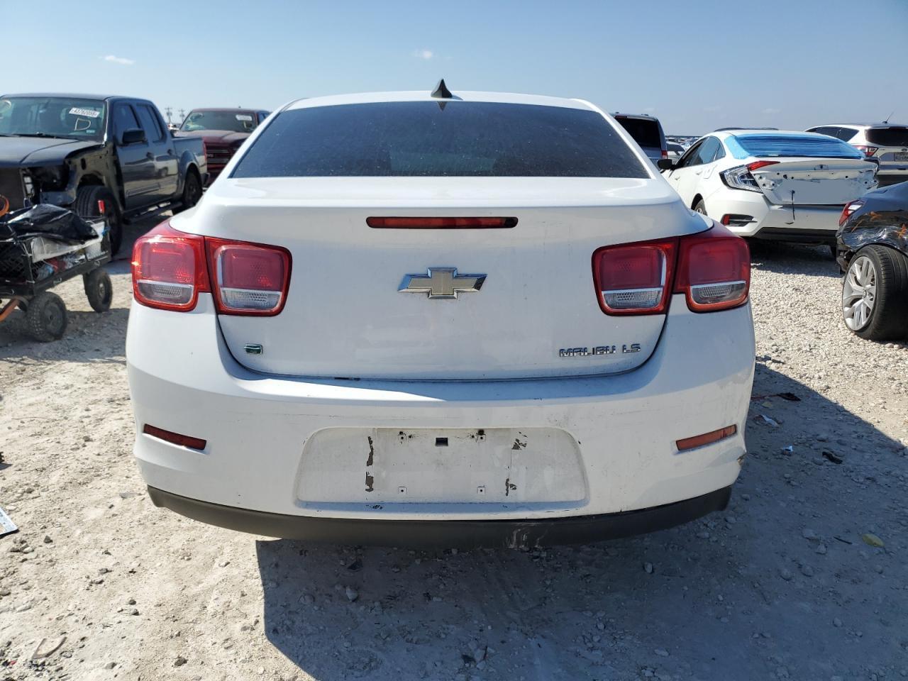 2015 CHEVROLET MALIBU LS - Image 6