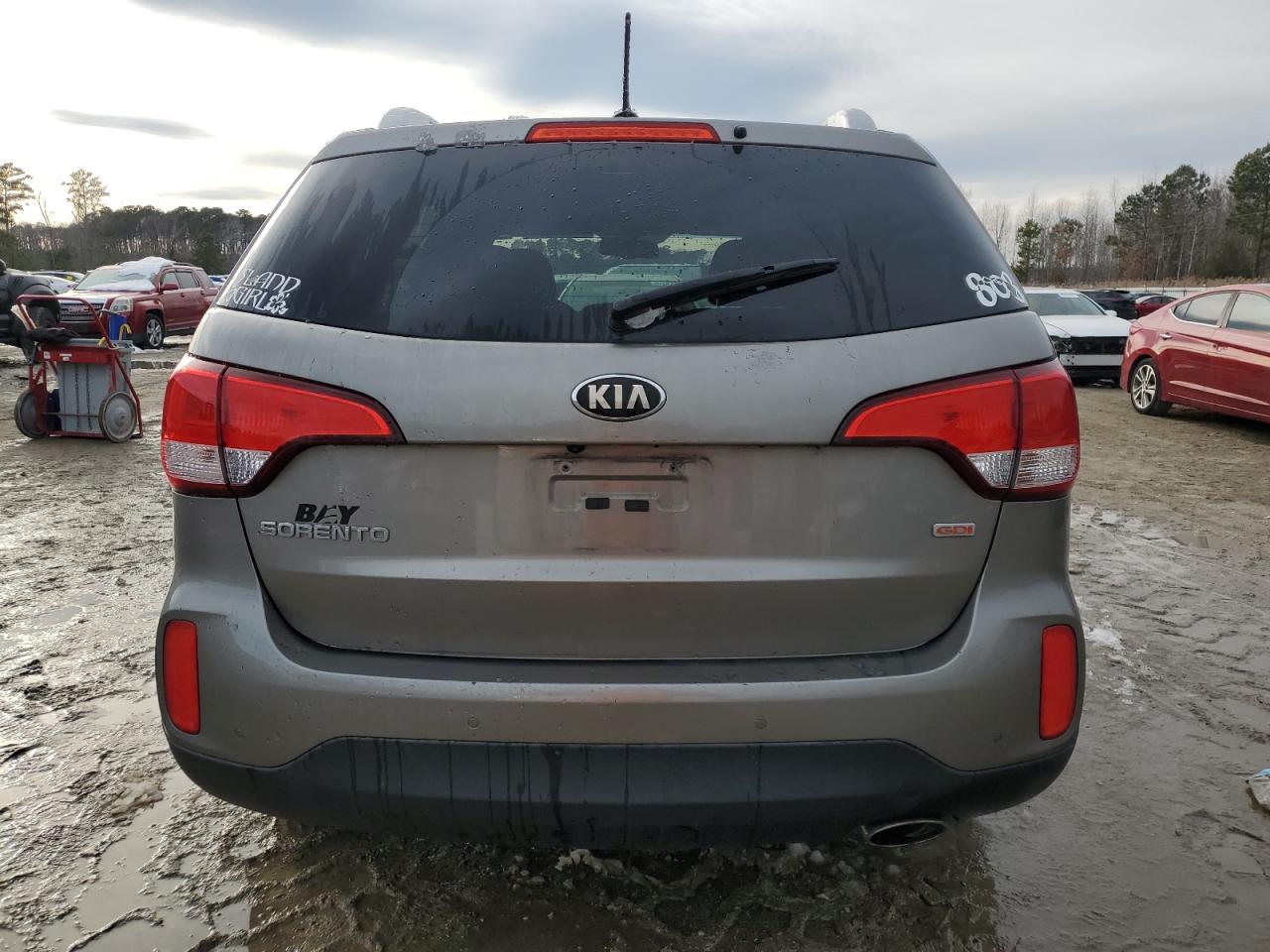 2014 KIA SORENTO LX - Image 6