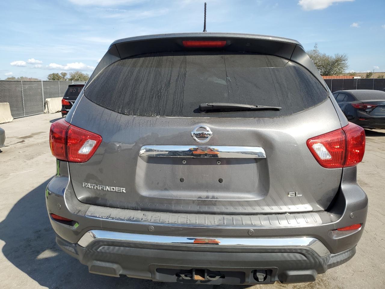 2017 NISSAN PATHFINDER - Фото 6