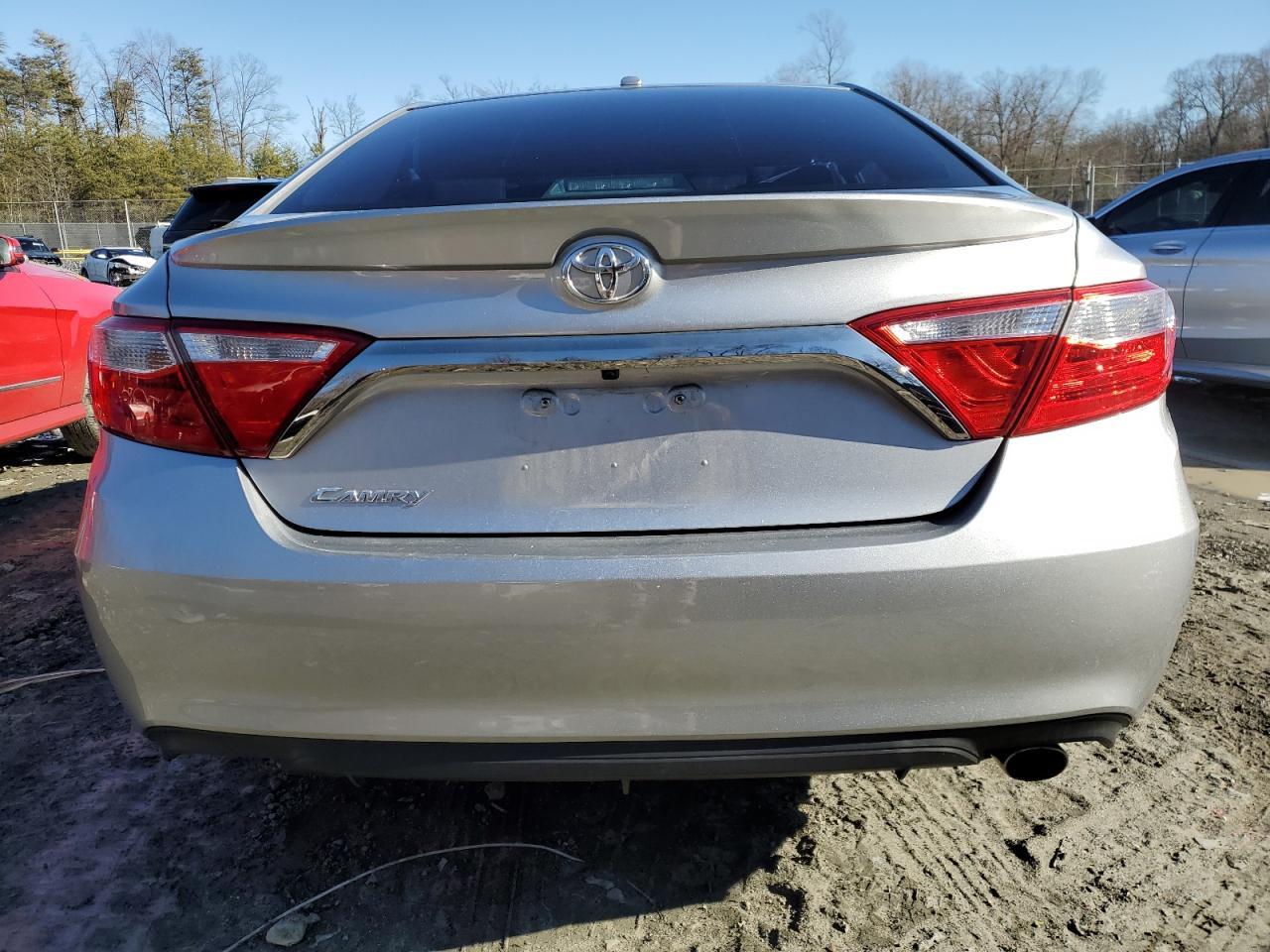 2016 TOYOTA CAMRY LE - Image 6