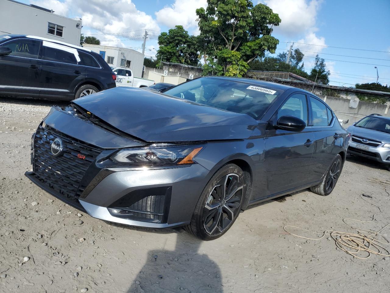 2024 NISSAN ALTIMA SR