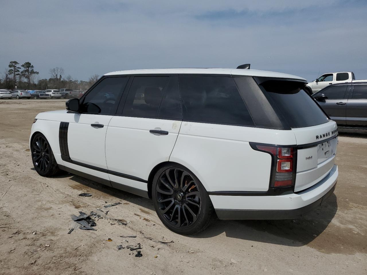 2017 LAND ROVER RANGE ROVE - Image 2