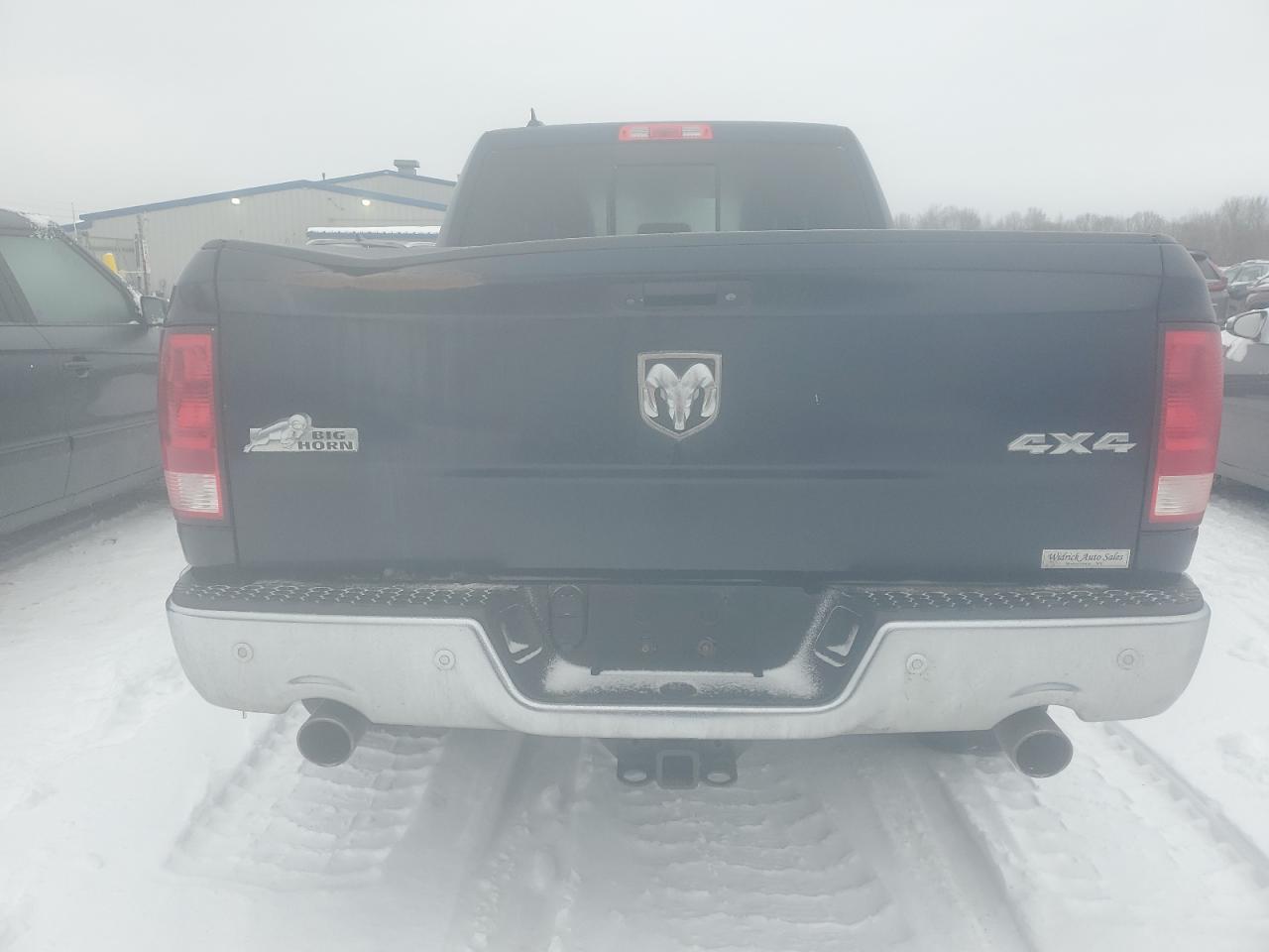 2017 RAM 1500 SLT - Image 6