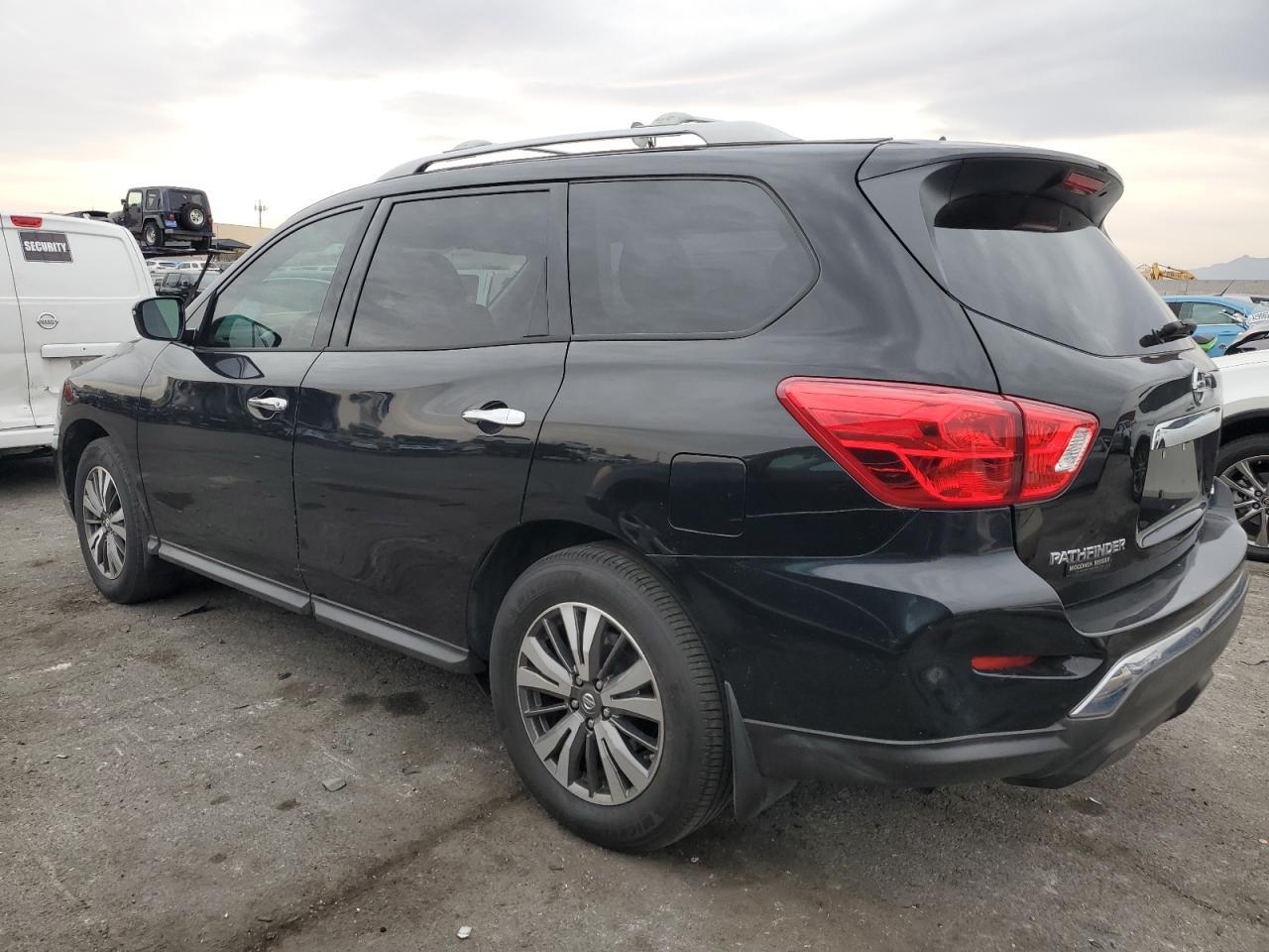 2017 NISSAN PATHFINDER - Image 2