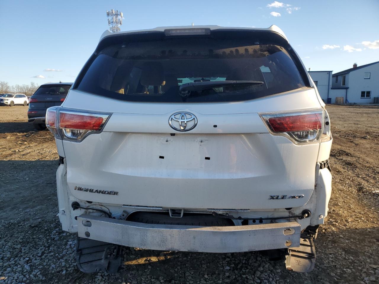 2015 TOYOTA HIGHLANDER - Фото 6