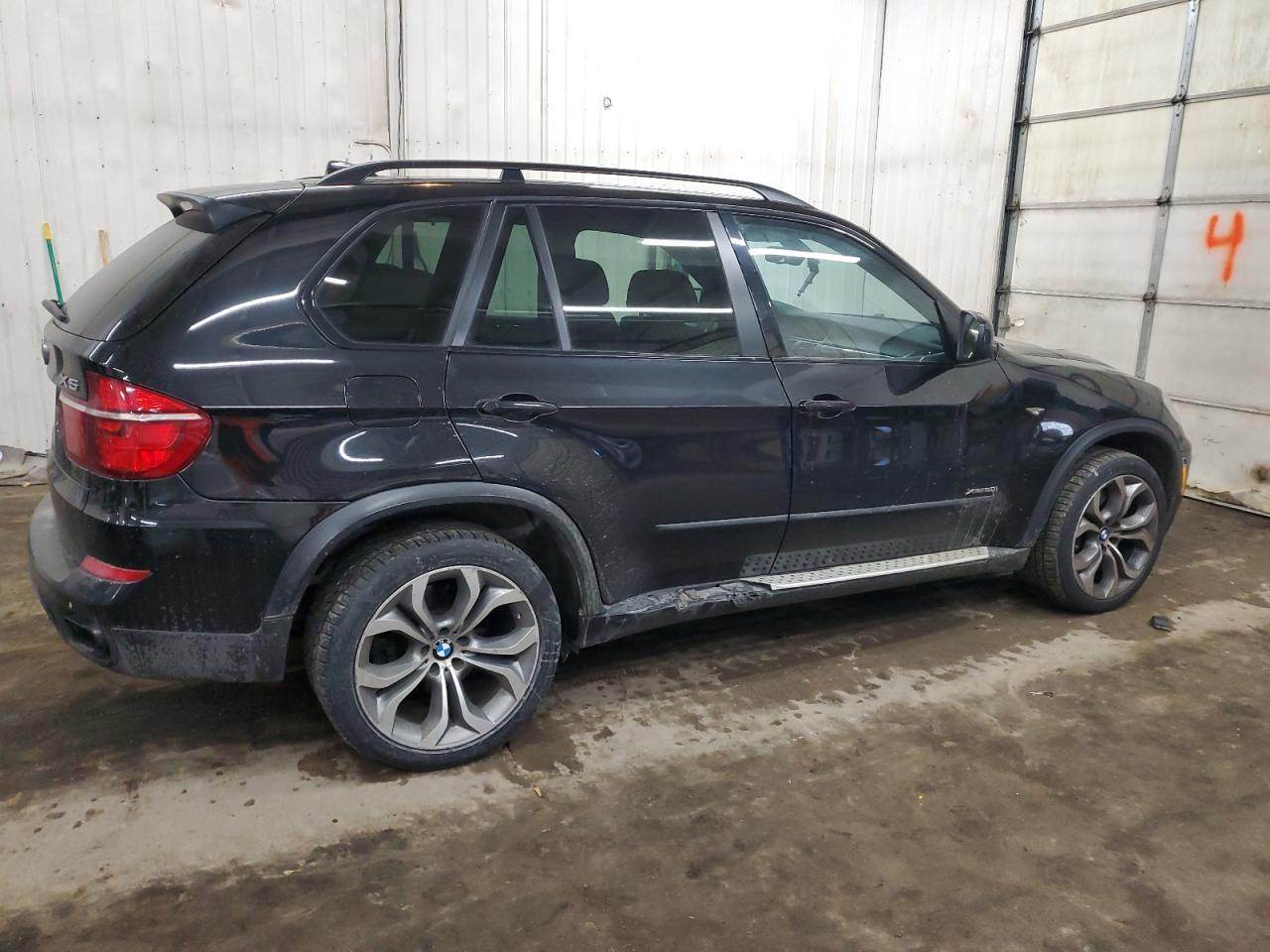 2012 BMW X5 XDRIVE5 - Image 3