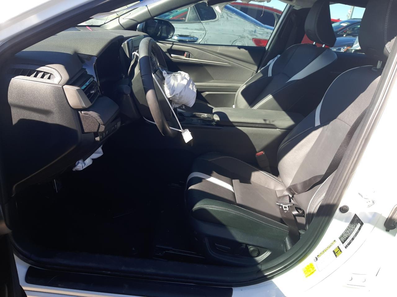 2025 TOYOTA CAMRY XSE - Фото 7