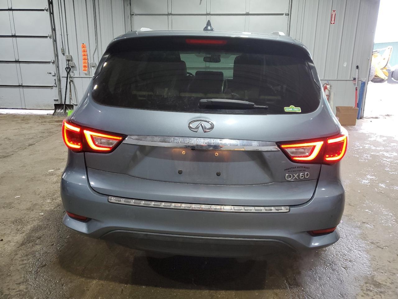 2017 INFINITI QX60 - Image 6