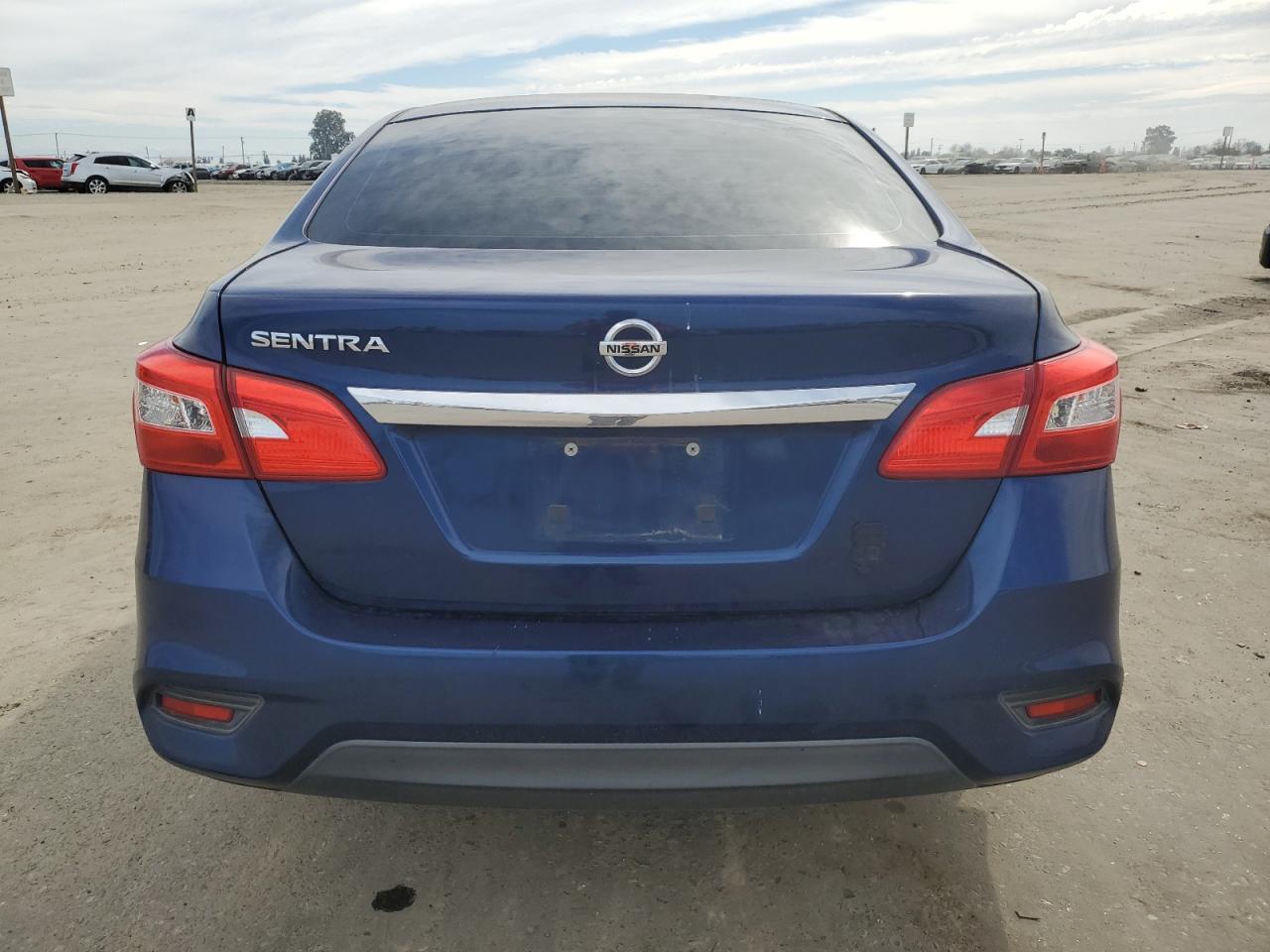2017 NISSAN SENTRA S - Фото 6