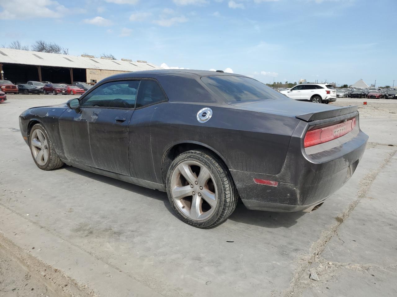 2013 DODGE CHALLENGER - Image 2