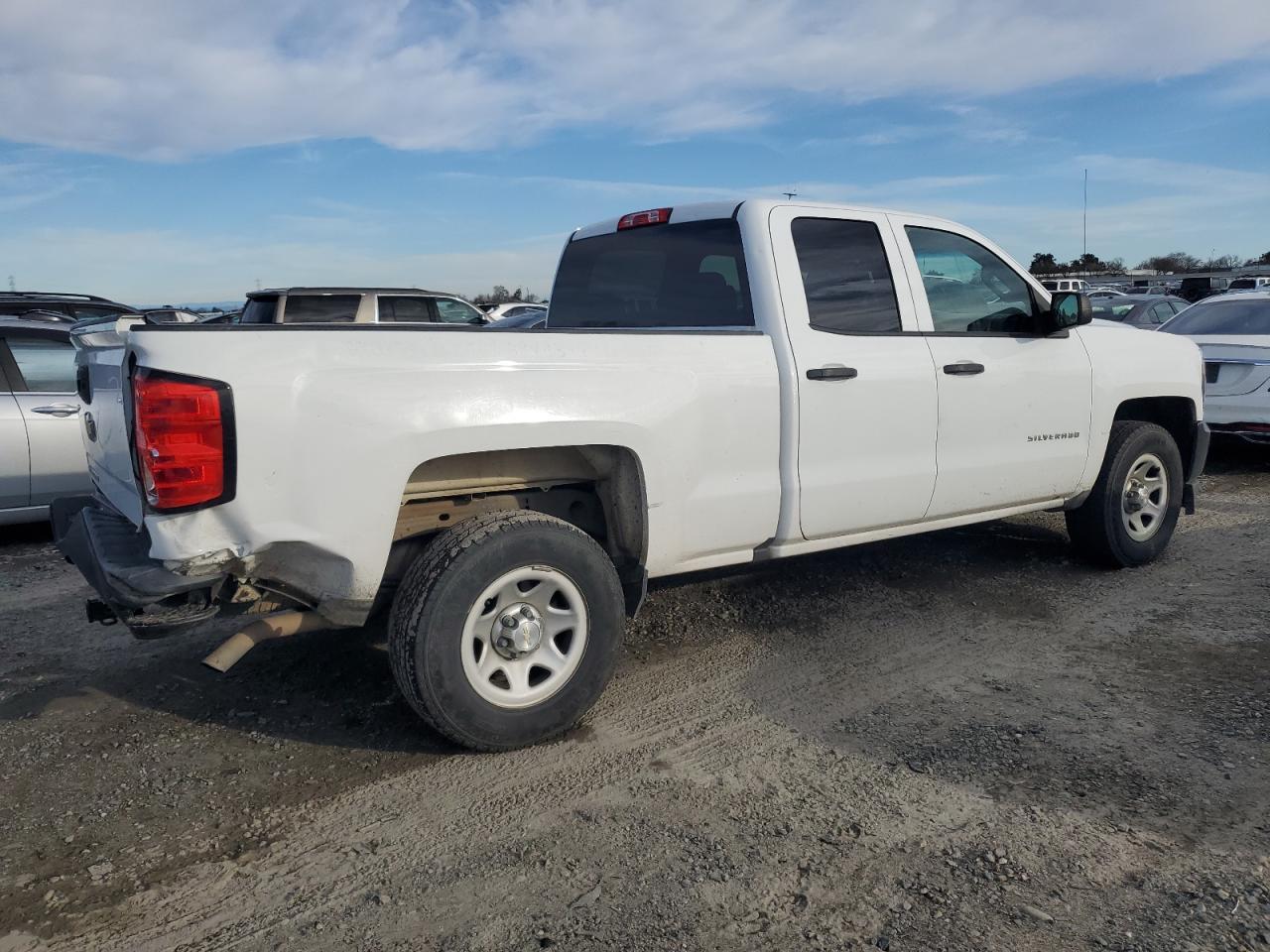 2017 CHEVROLET SILVERADO - Image 3