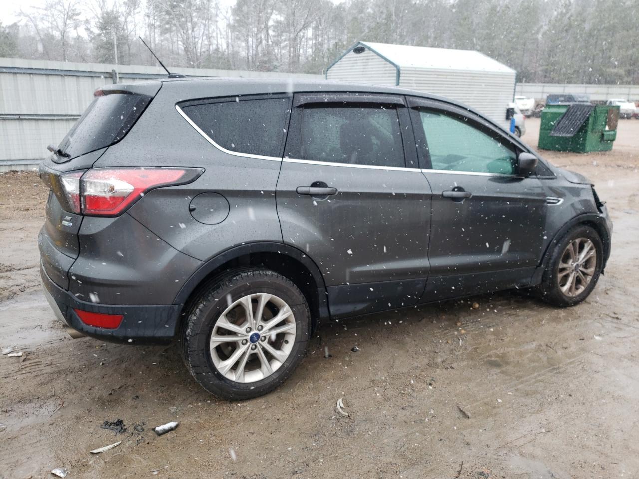 2017 FORD ESCAPE SE - Фото 3