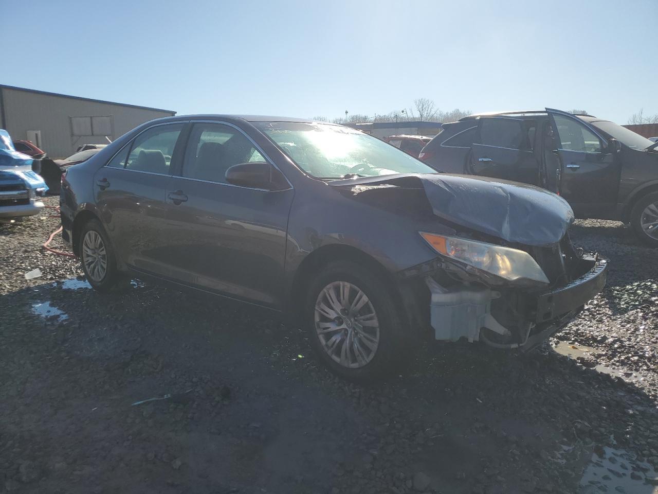 2014 TOYOTA CAMRY L - Image 4
