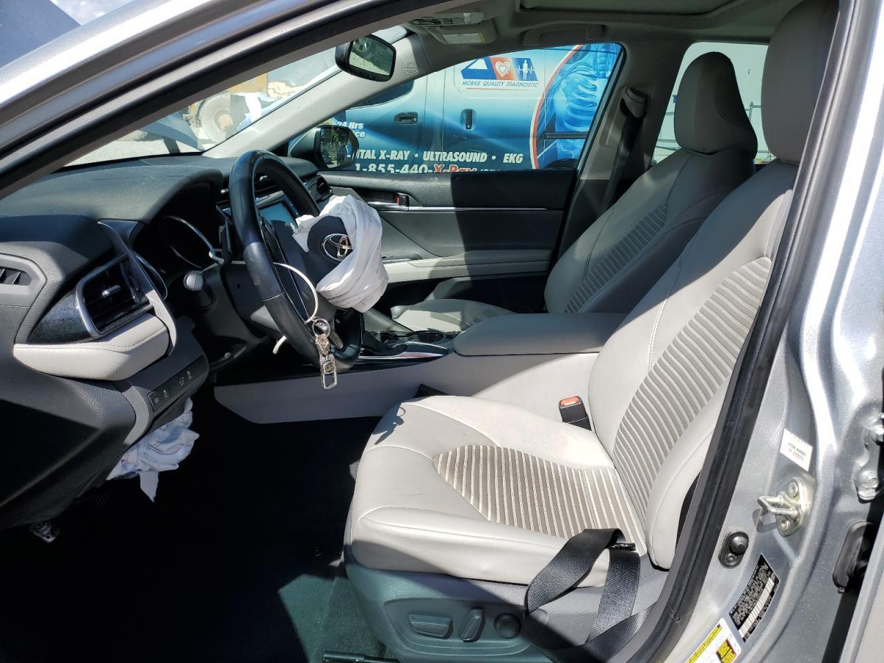 2020 TOYOTA CAMRY SE - Image 7