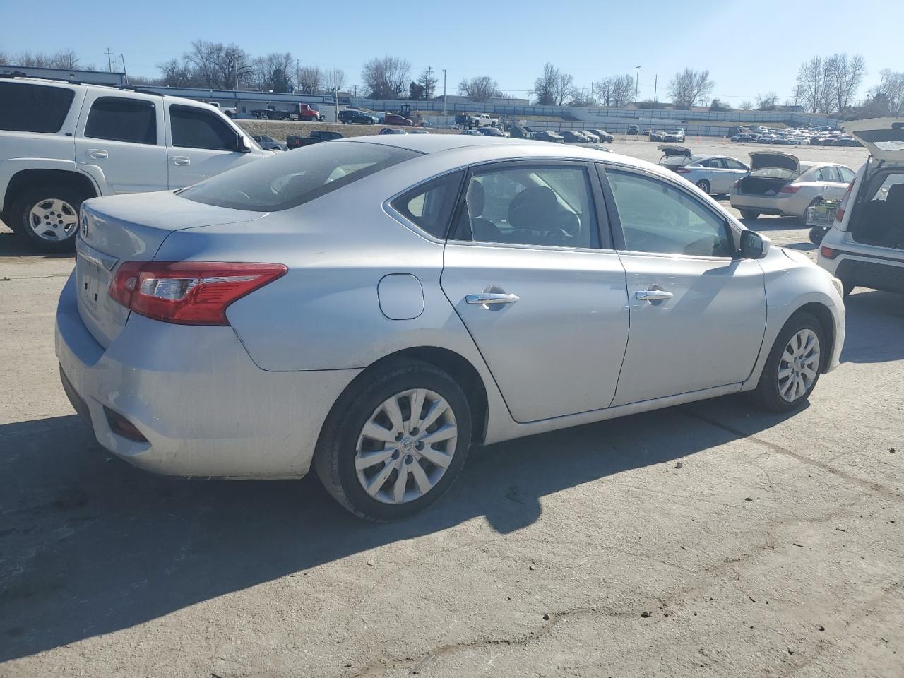2018 NISSAN SENTRA S - Фото 3