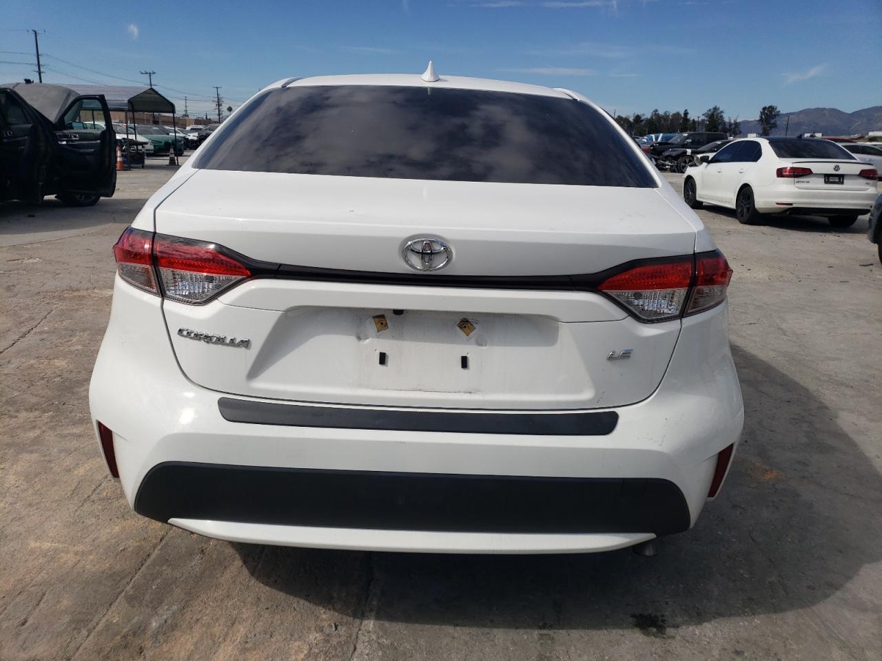 2021 TOYOTA COROLLA LE - Image 6