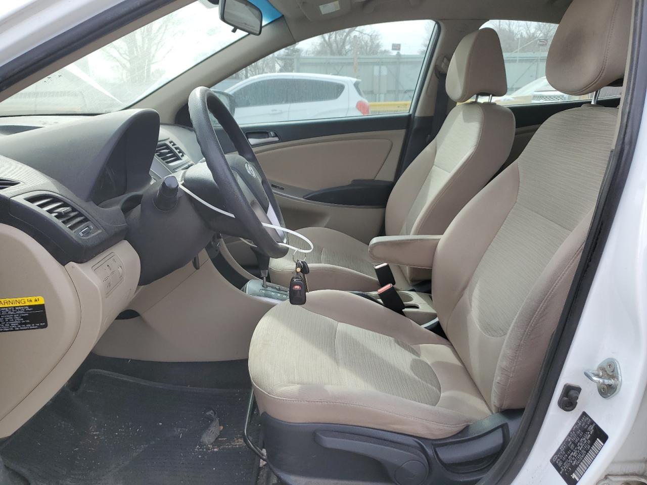 2016 HYUNDAI ACCENT SE - Фото 7
