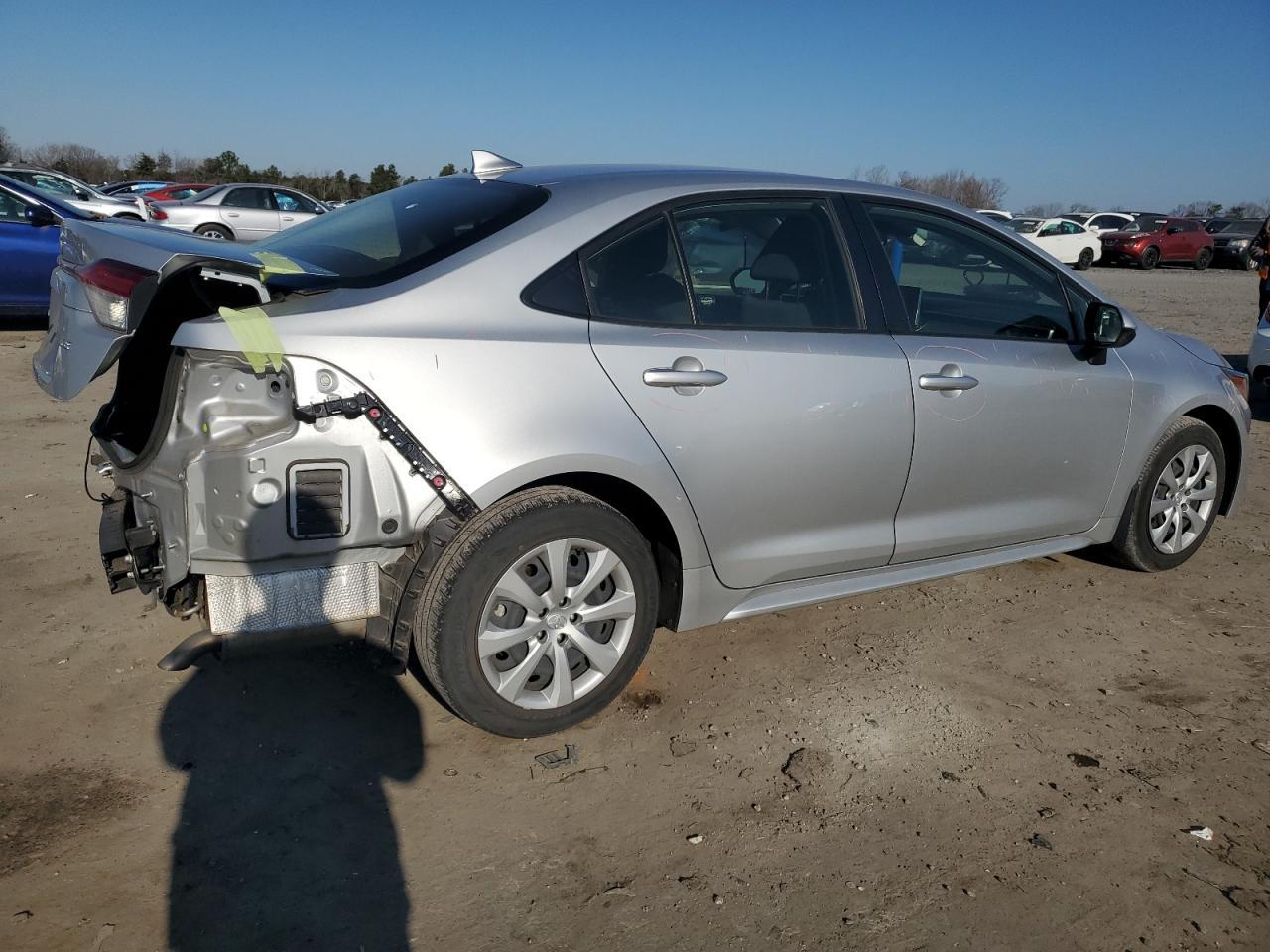 2021 TOYOTA COROLLA LE - Image 3
