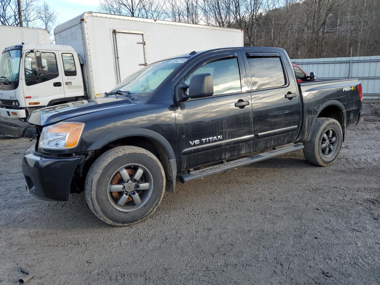 2013 NISSAN TITAN S