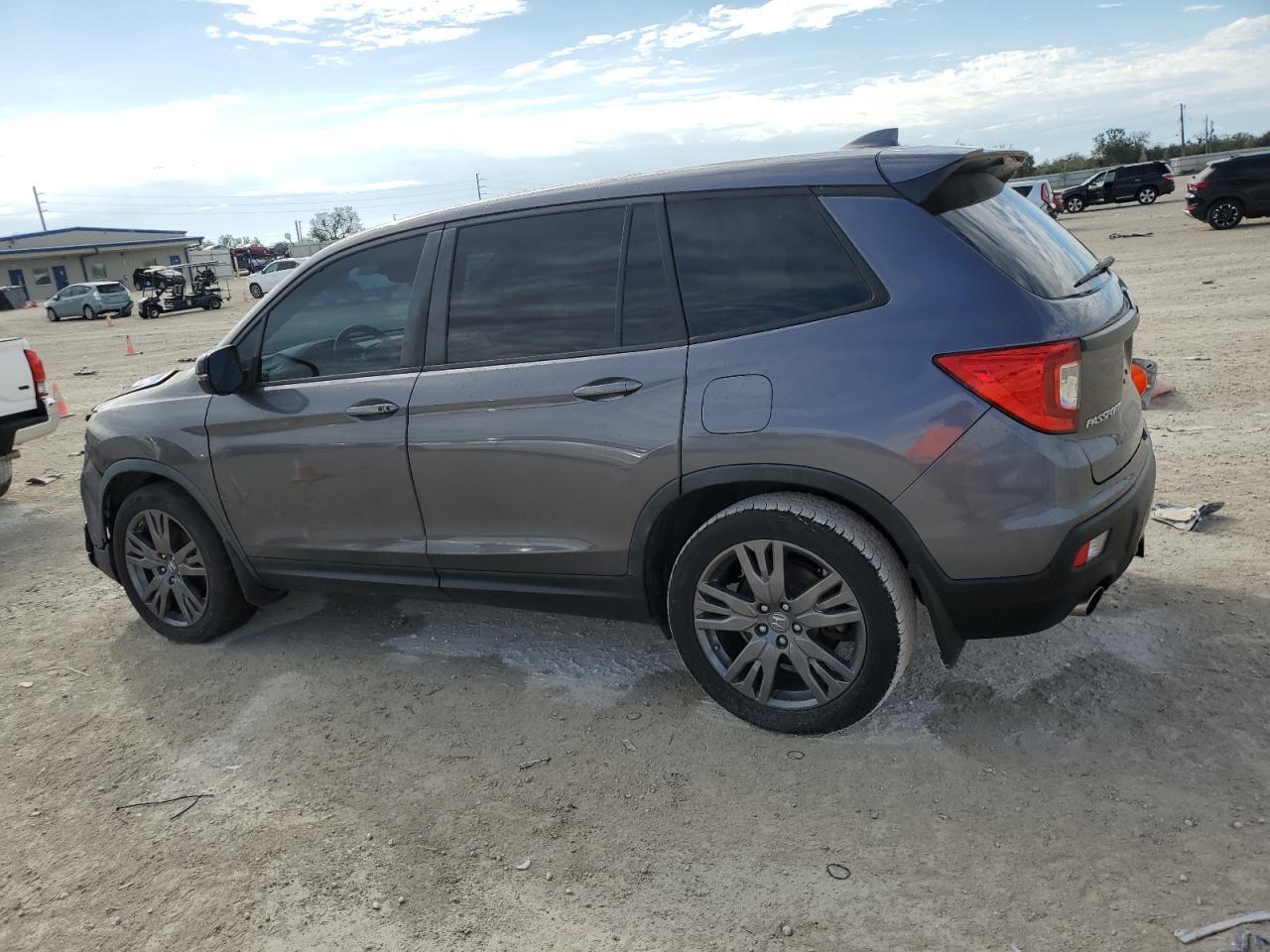 2020 HONDA PASSPORT E - Image 2
