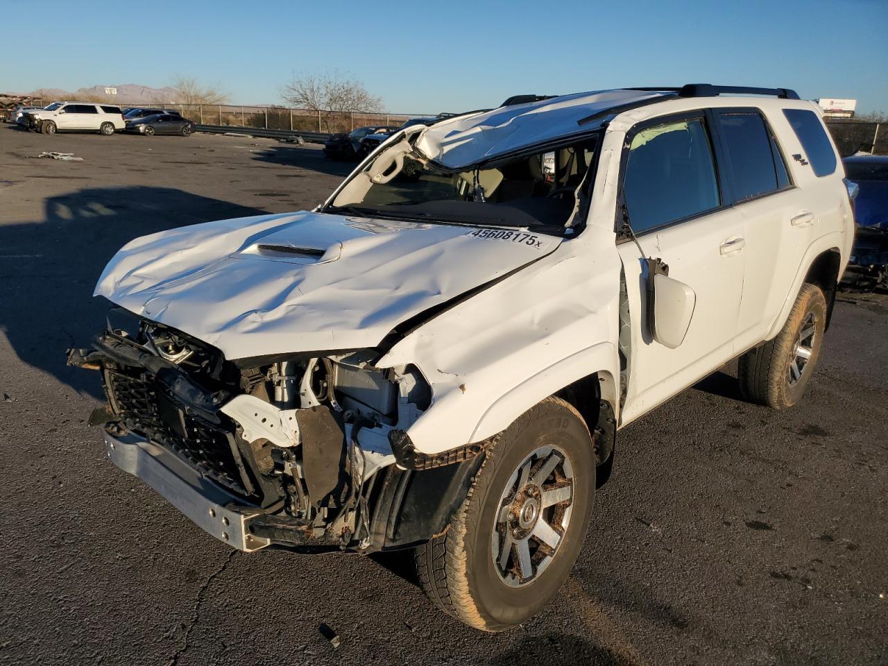 2022 TOYOTA 4RUNNER SR