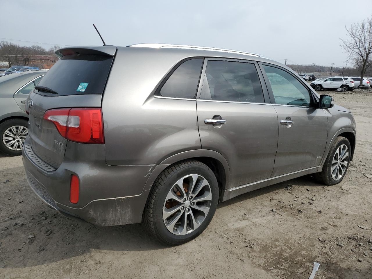 2015 KIA SORENTO SX - Image 3