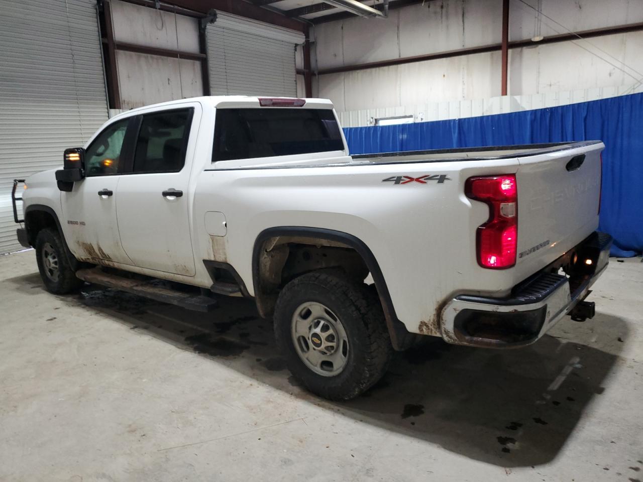 2021 CHEVROLET SILVERADO - Фото 2