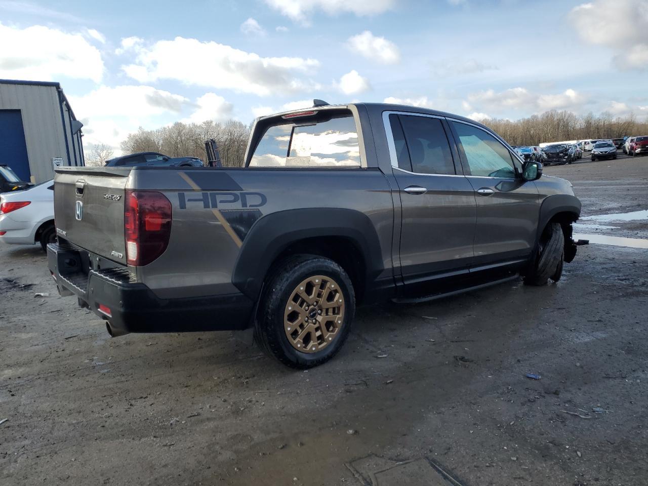 2022 HONDA RIDGELINE - Image 3