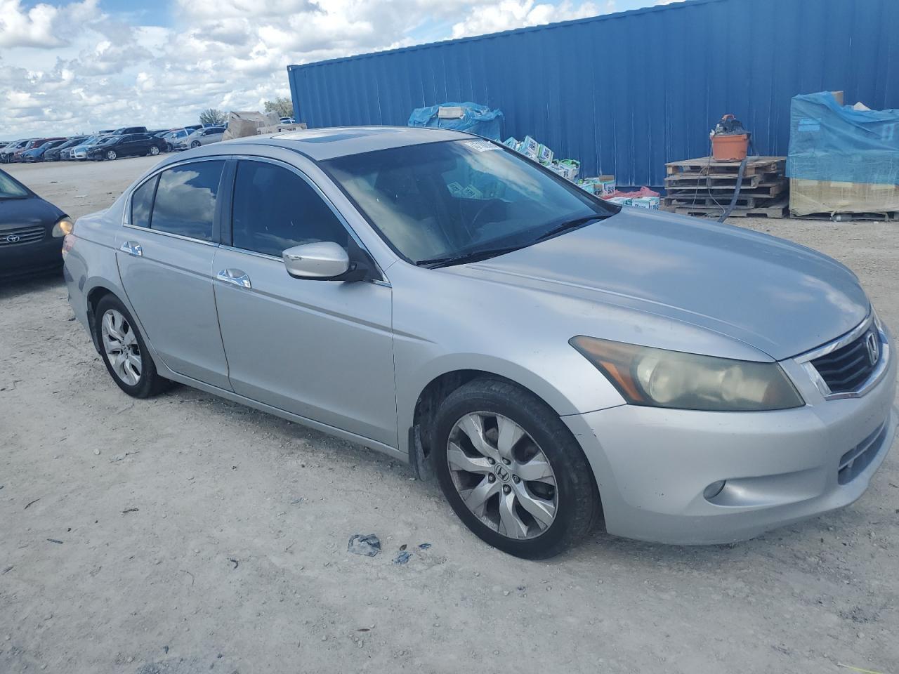 2010 HONDA ACCORD EXL - Image 4
