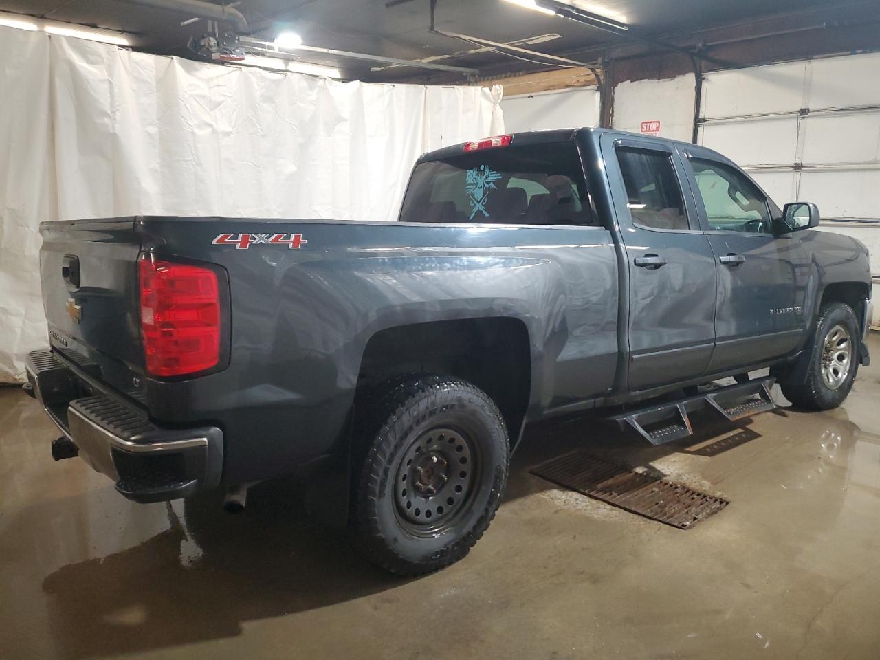 2017 CHEVROLET SILVERADO - Image 3