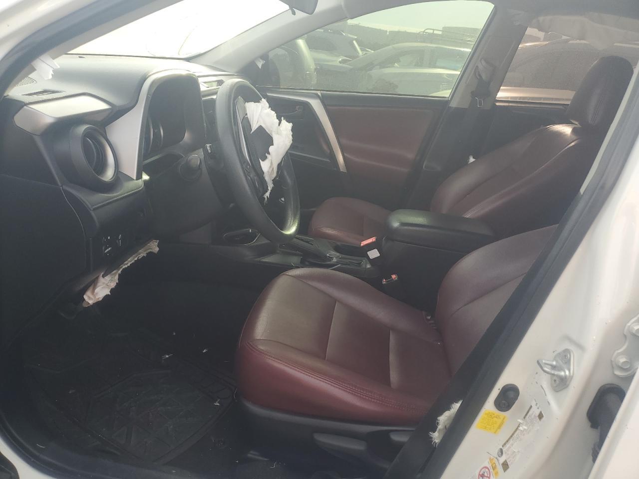 2016 TOYOTA RAV4 LE - Фото 7