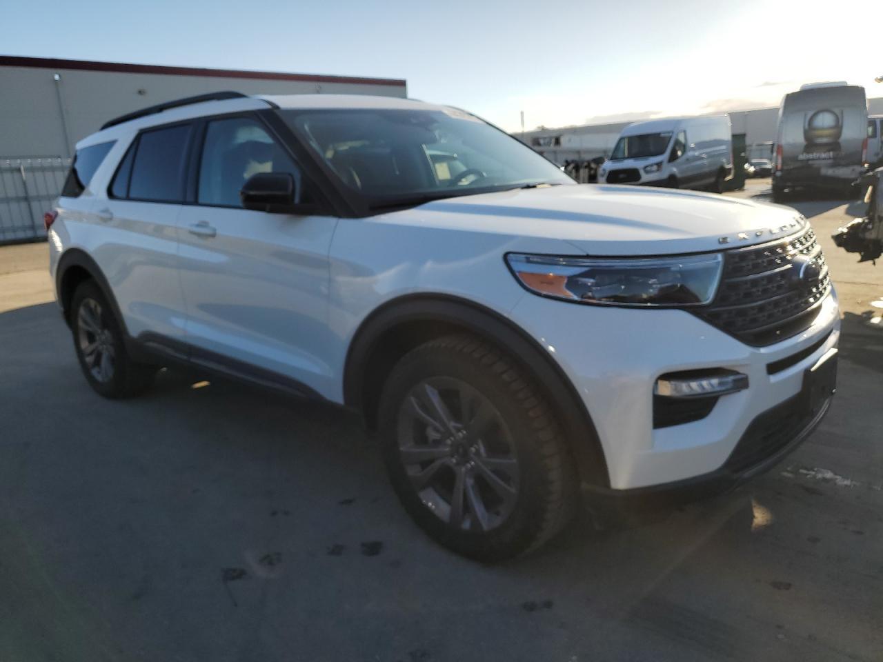 2022 FORD EXPLORER X - Фото 4