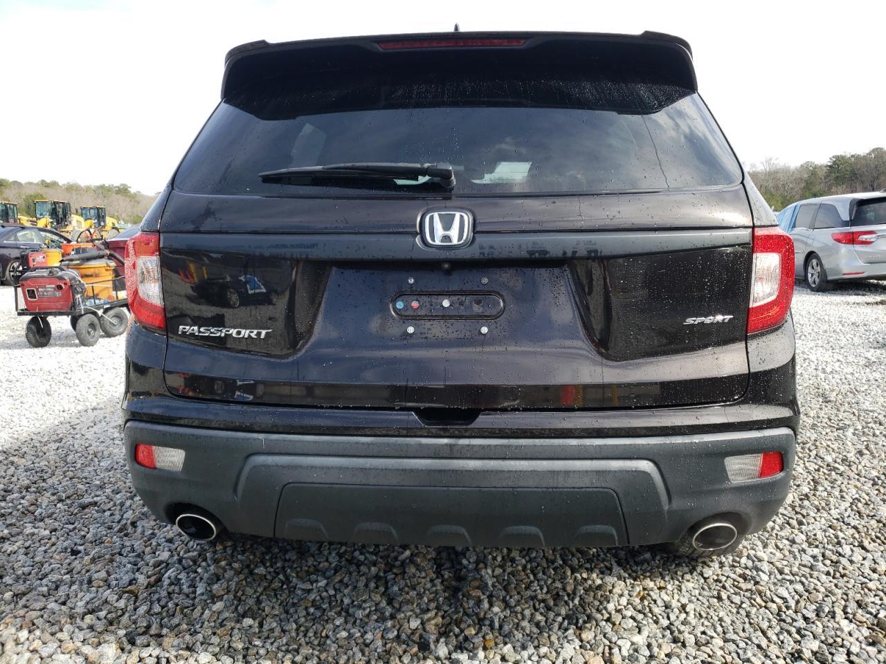 2019 HONDA PASSPORT S - Image 6