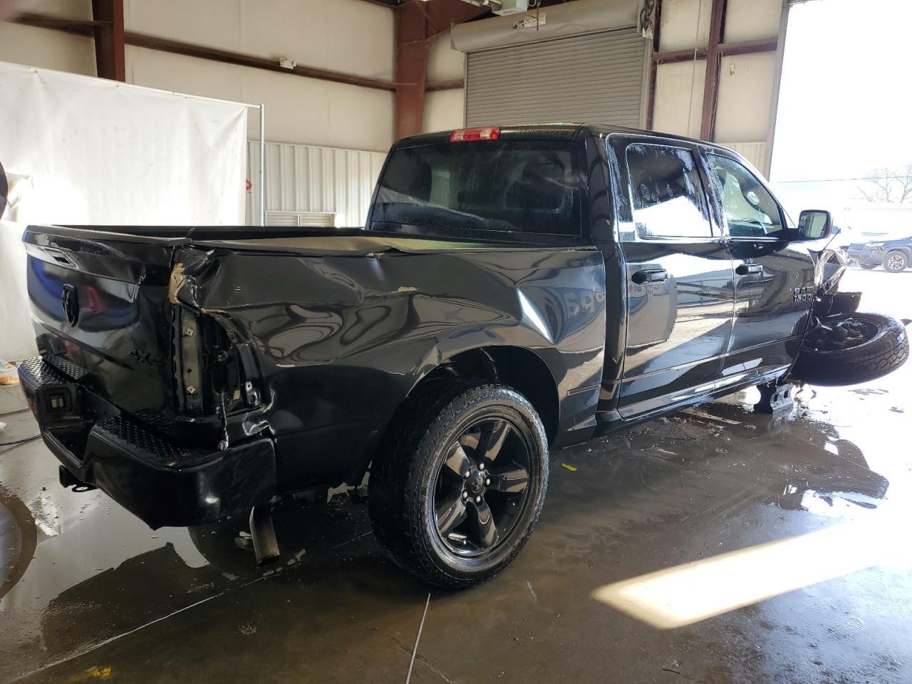 2018 RAM 1500 ST - Image 3