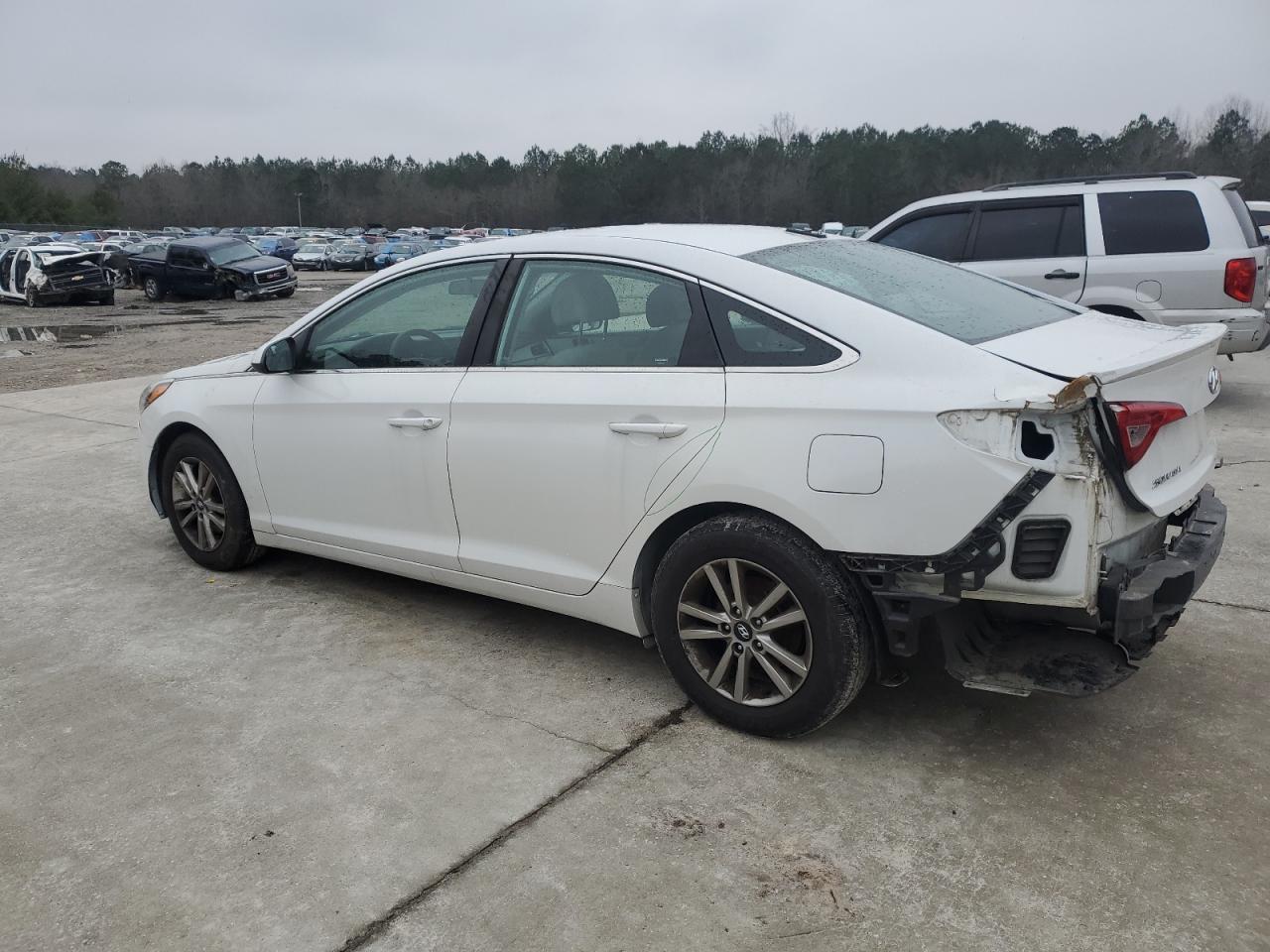 2017 HYUNDAI SONATA SE - Фото 2