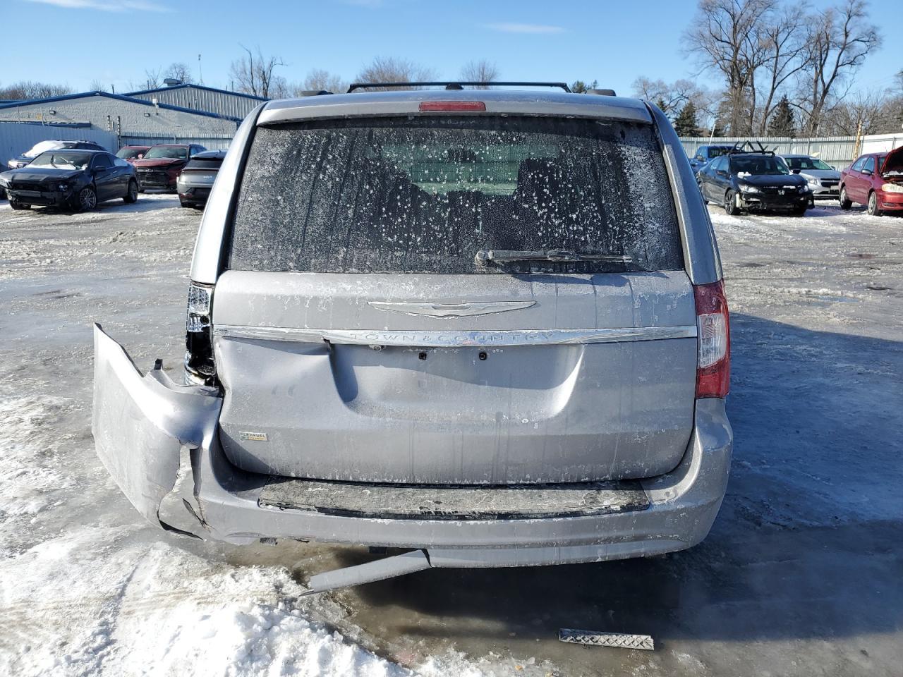 2014 CHRYSLER TOWN & COU - Фото 6