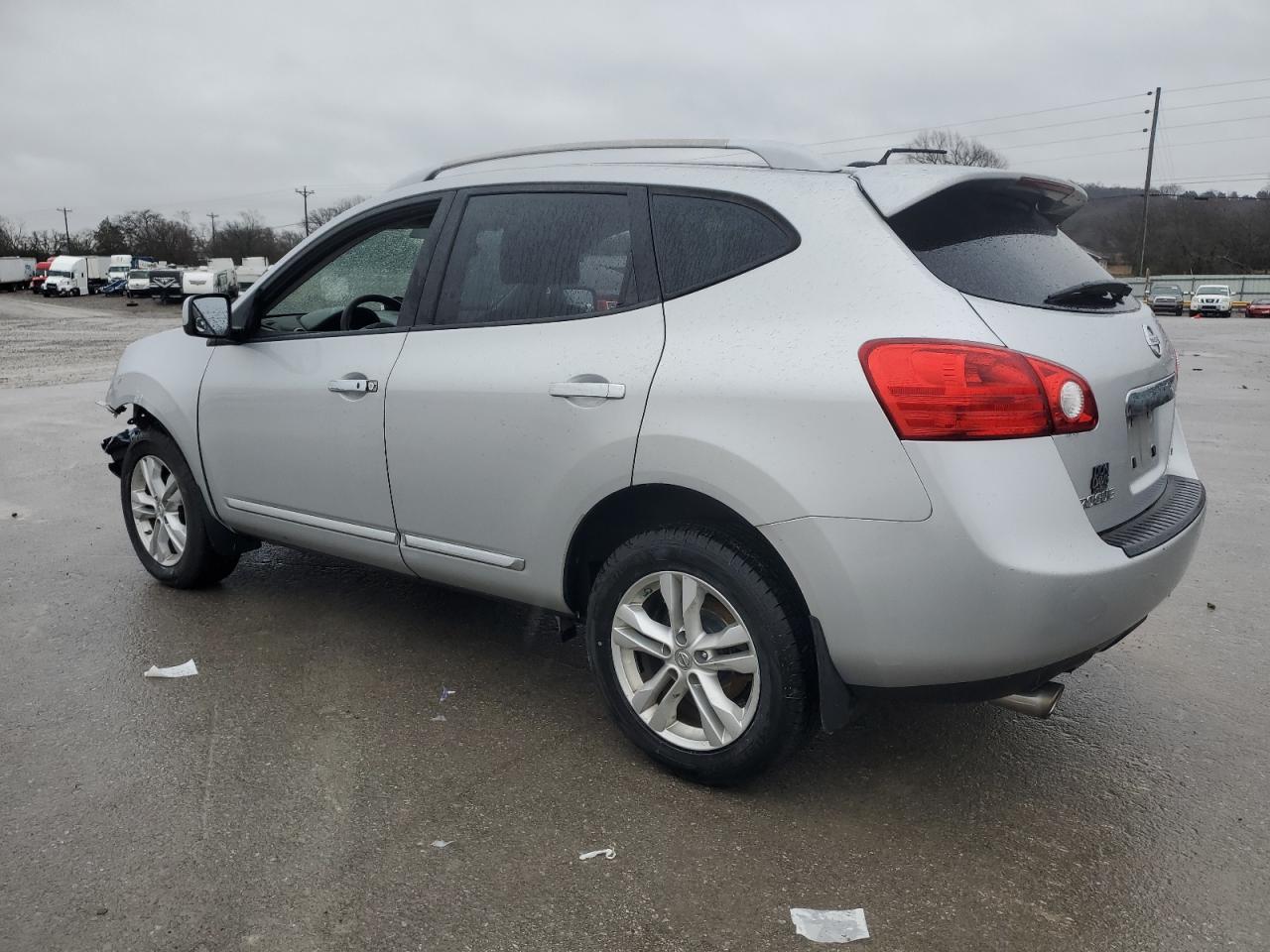 2013 NISSAN ROGUE S - Фото 2