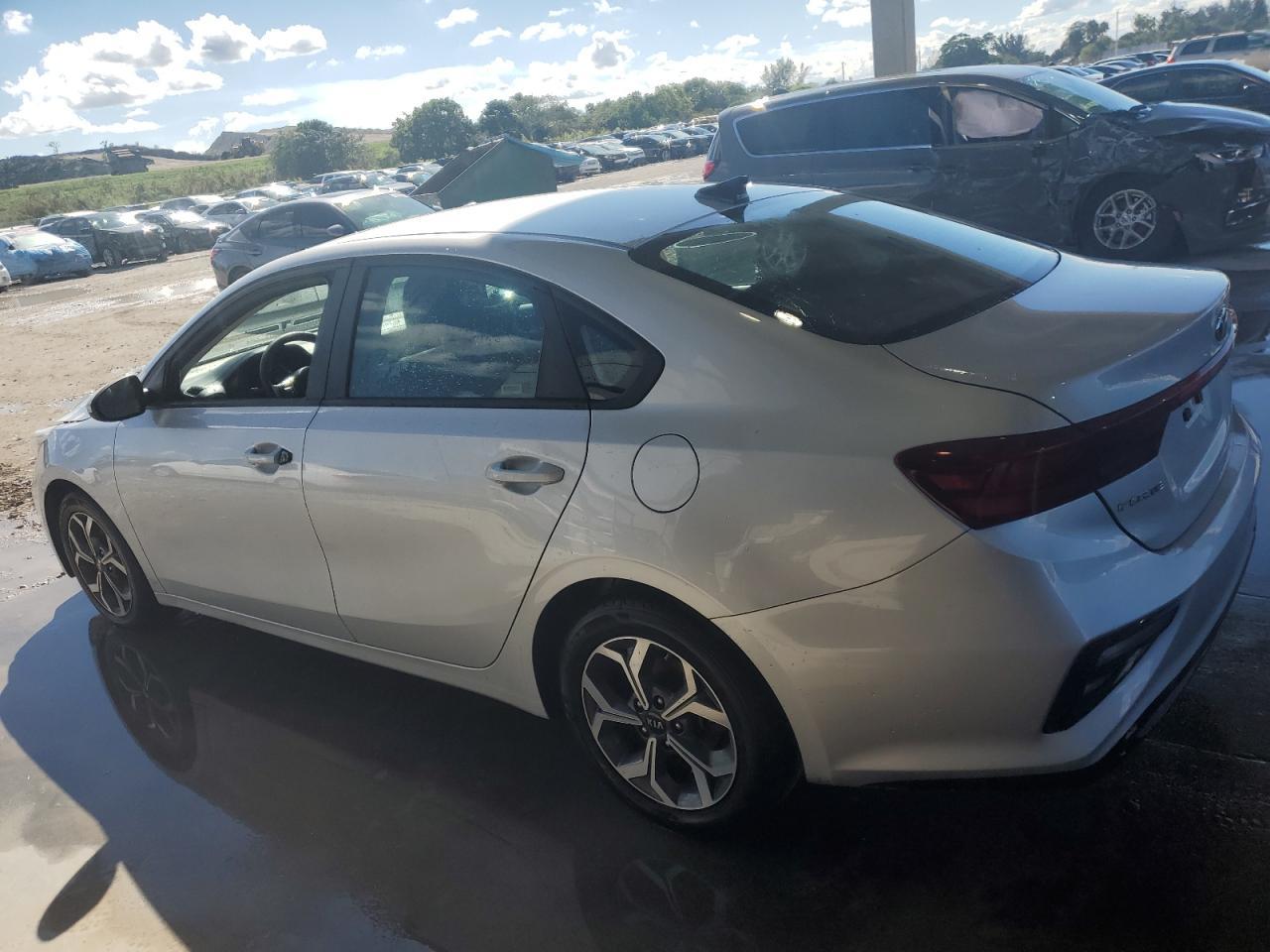 2021 KIA FORTE FE - Image 2