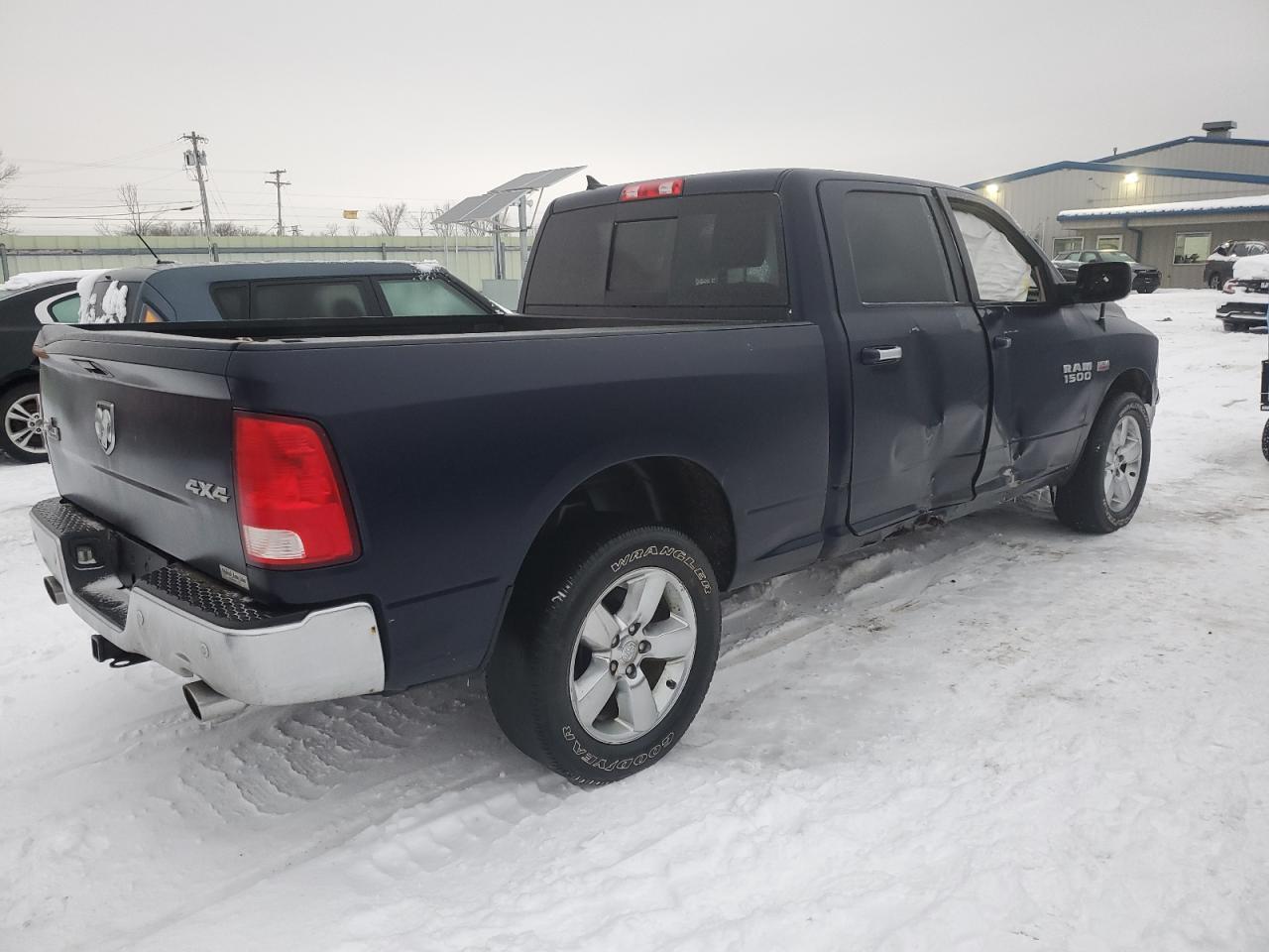 2017 RAM 1500 SLT - Image 3