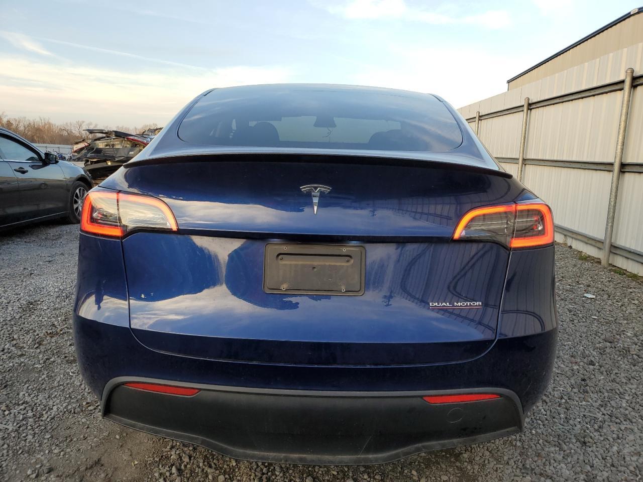 2023 TESLA MODEL Y - Фото 6