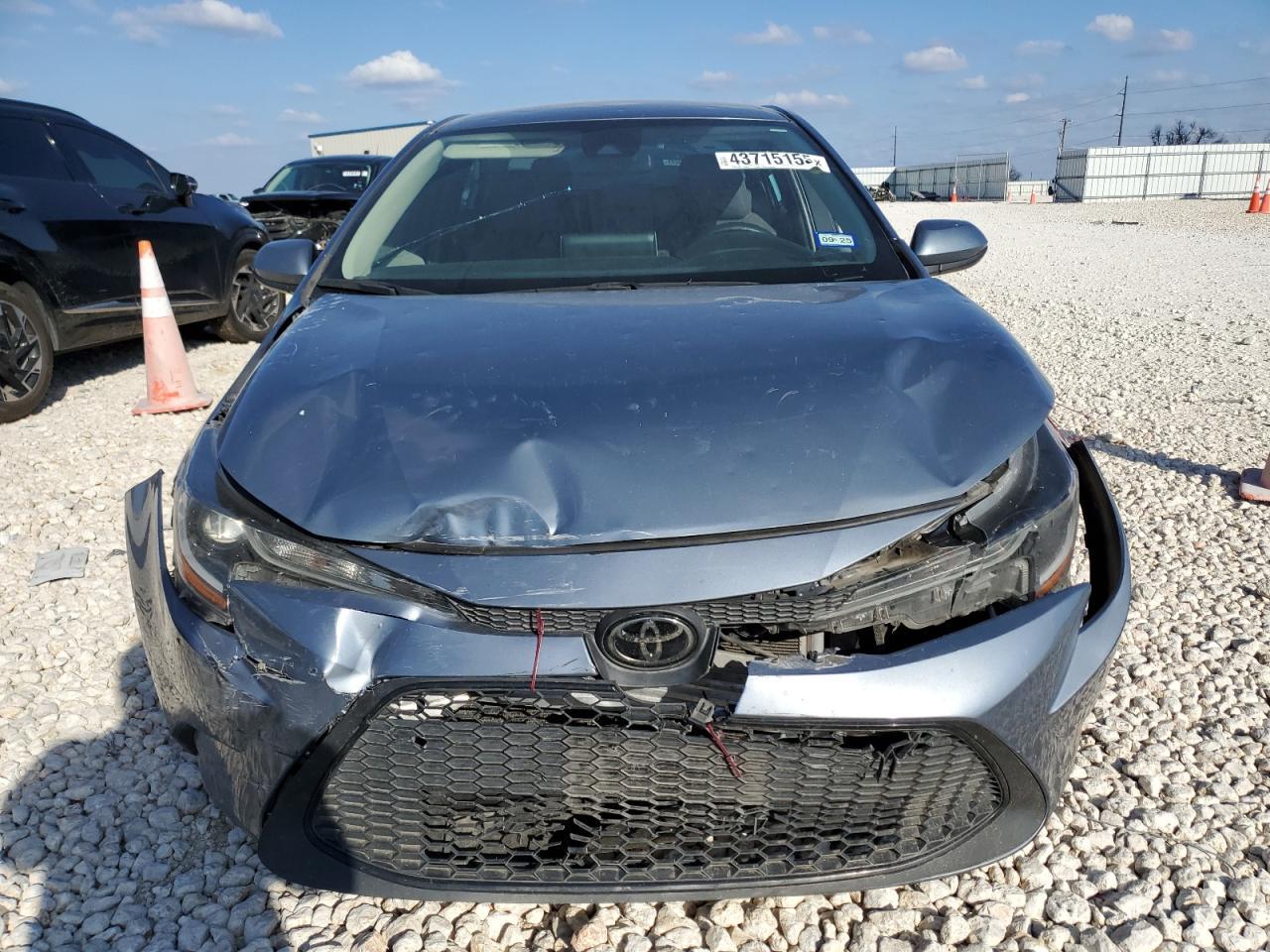 2020 TOYOTA COROLLA LE - Фото 5