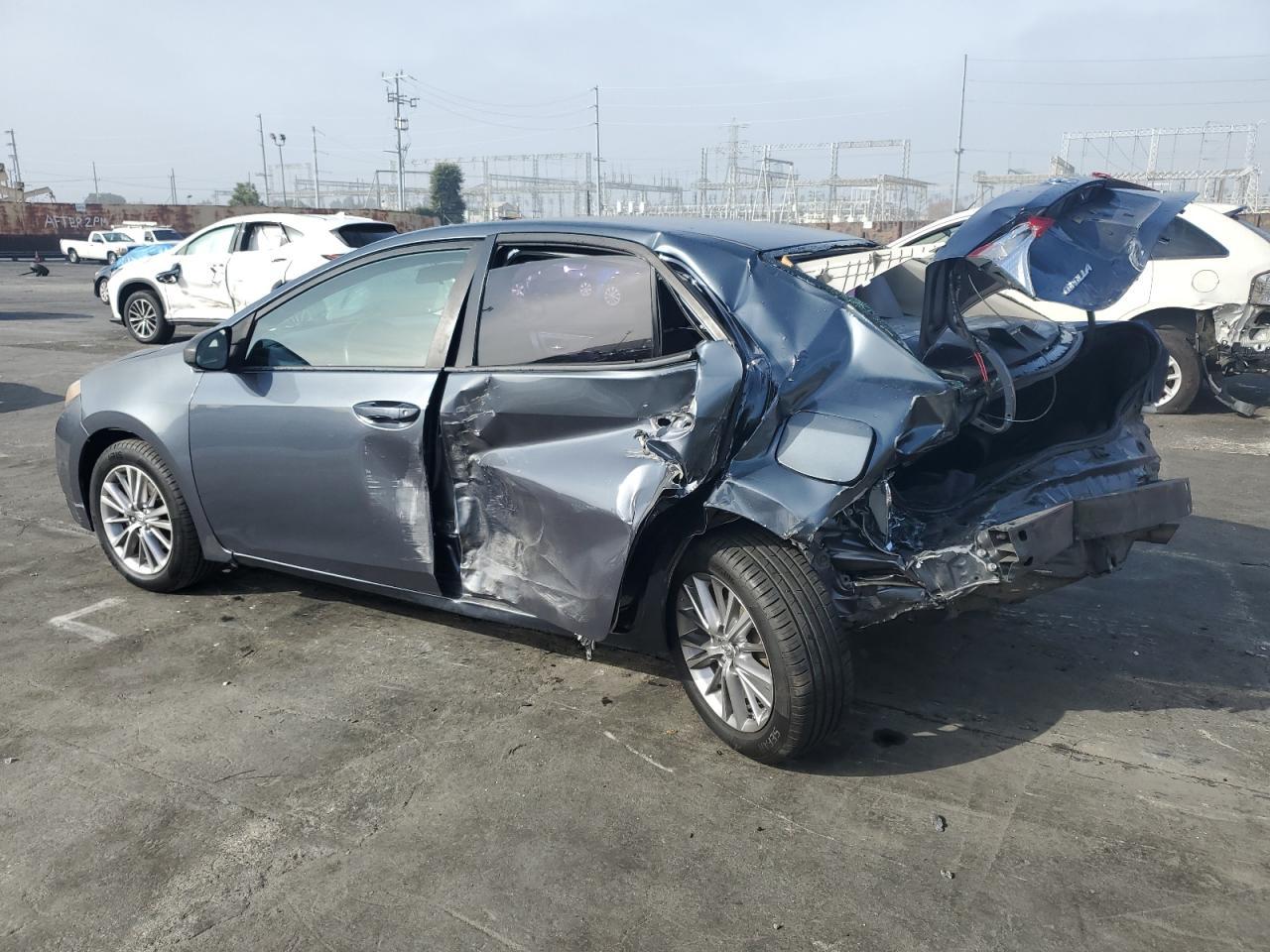 2015 TOYOTA COROLLA L - Фото 2