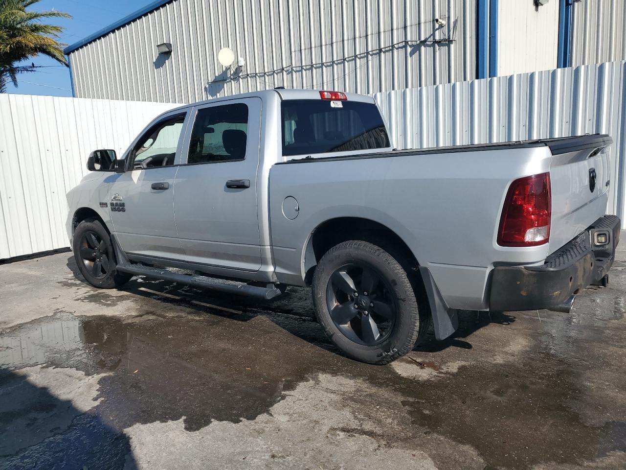 2018 RAM 1500 ST - Image 2