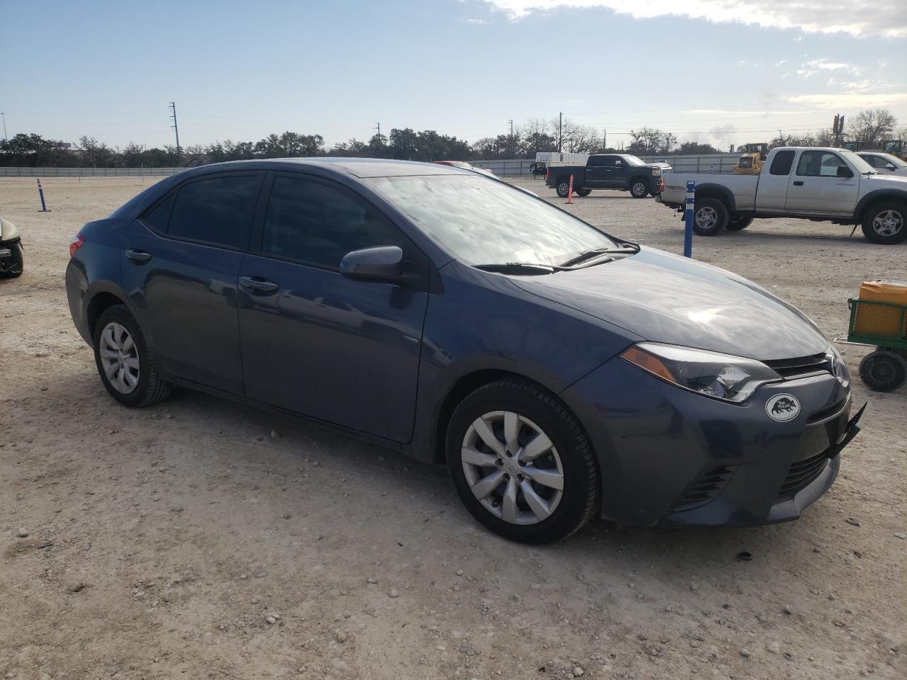 2015 TOYOTA COROLLA L - Image 4