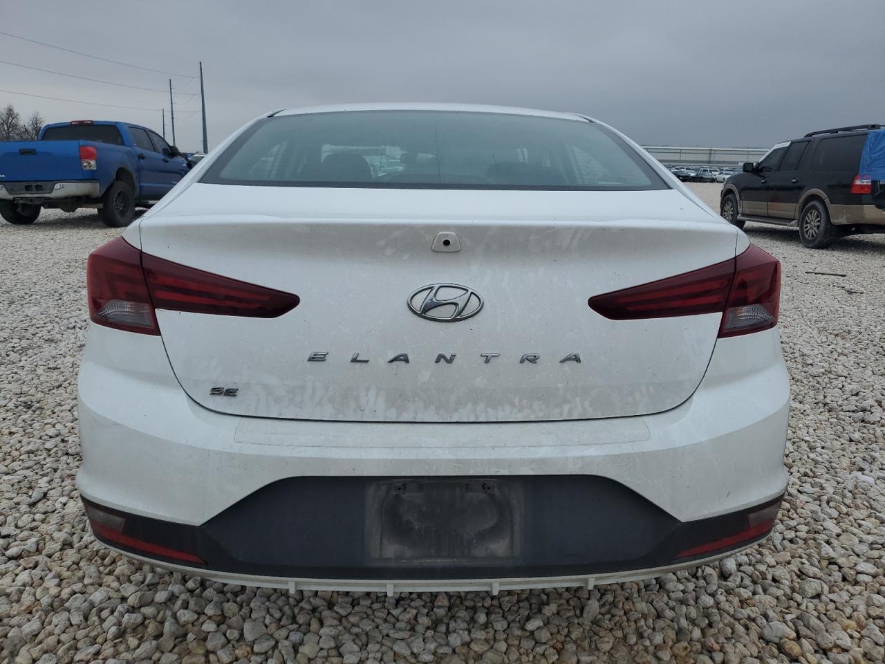 2019 HYUNDAI ELANTRA SE - Фото 6