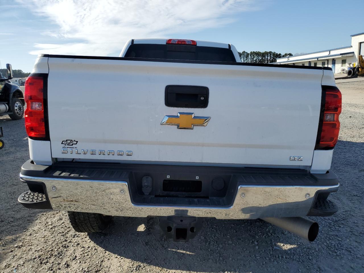 2015 CHEVROLET SILVERADO - Image 6