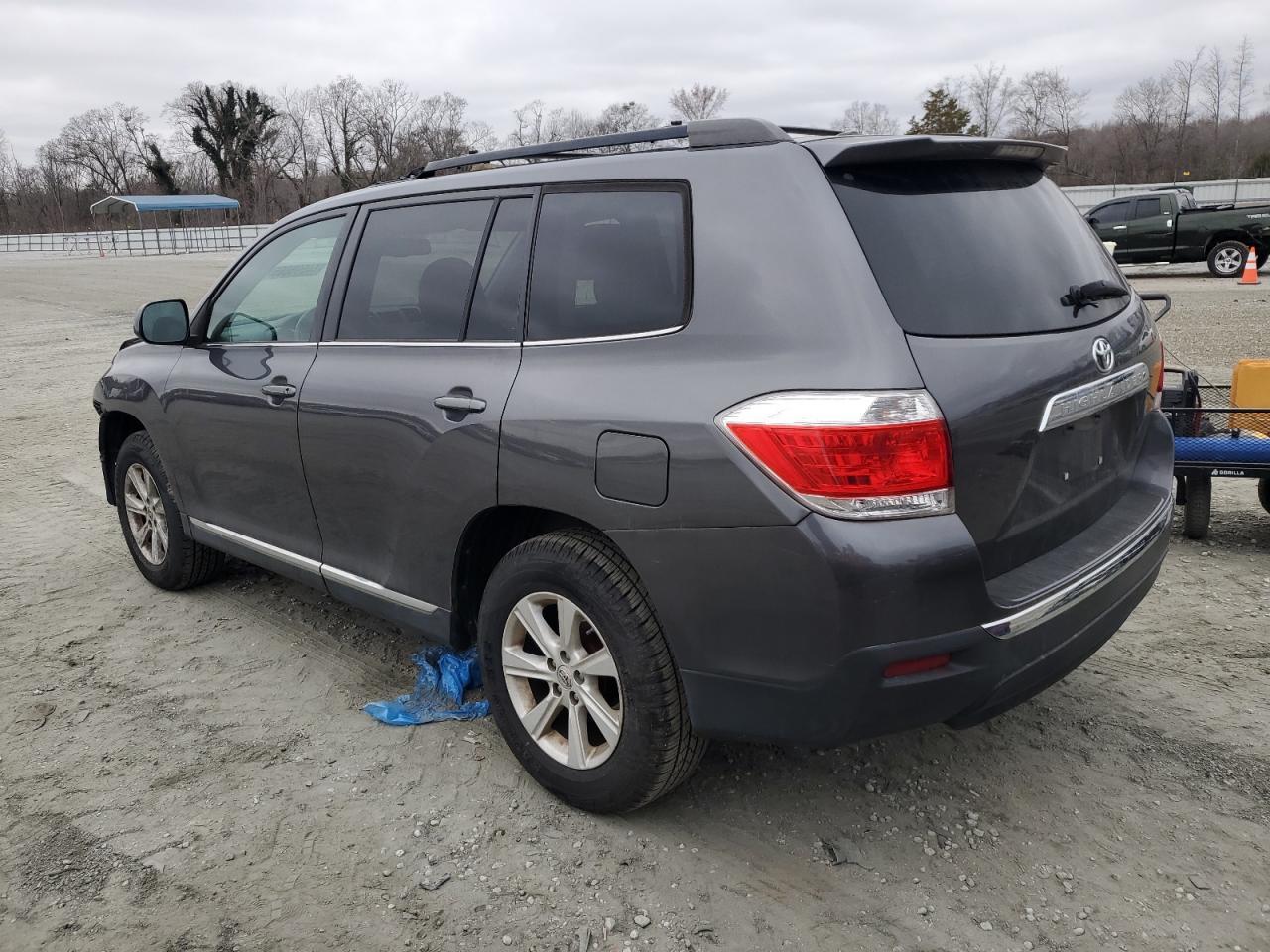 2011 TOYOTA HIGHLANDER - Фото 2
