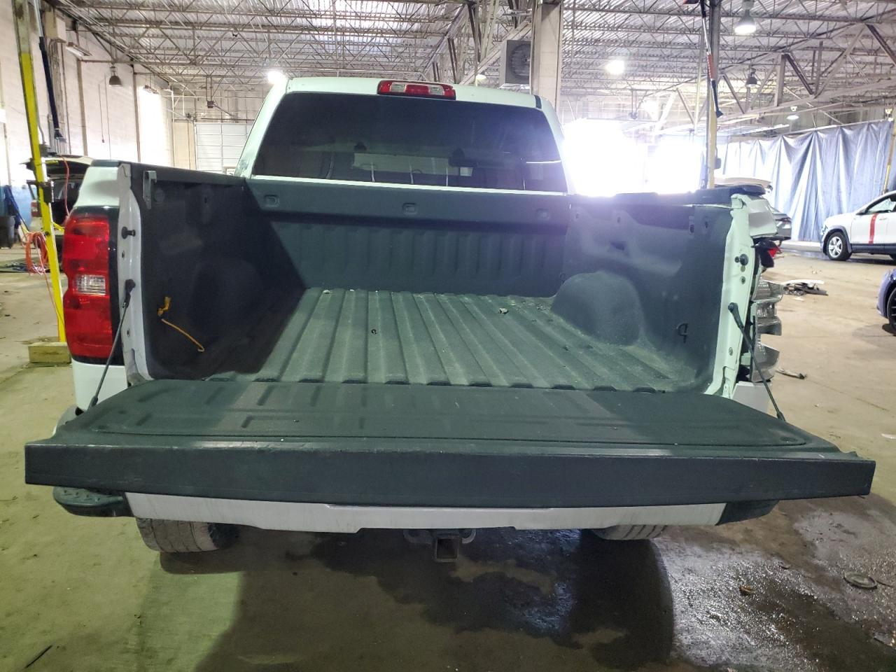 2018 CHEVROLET SILVERADO - Image 6