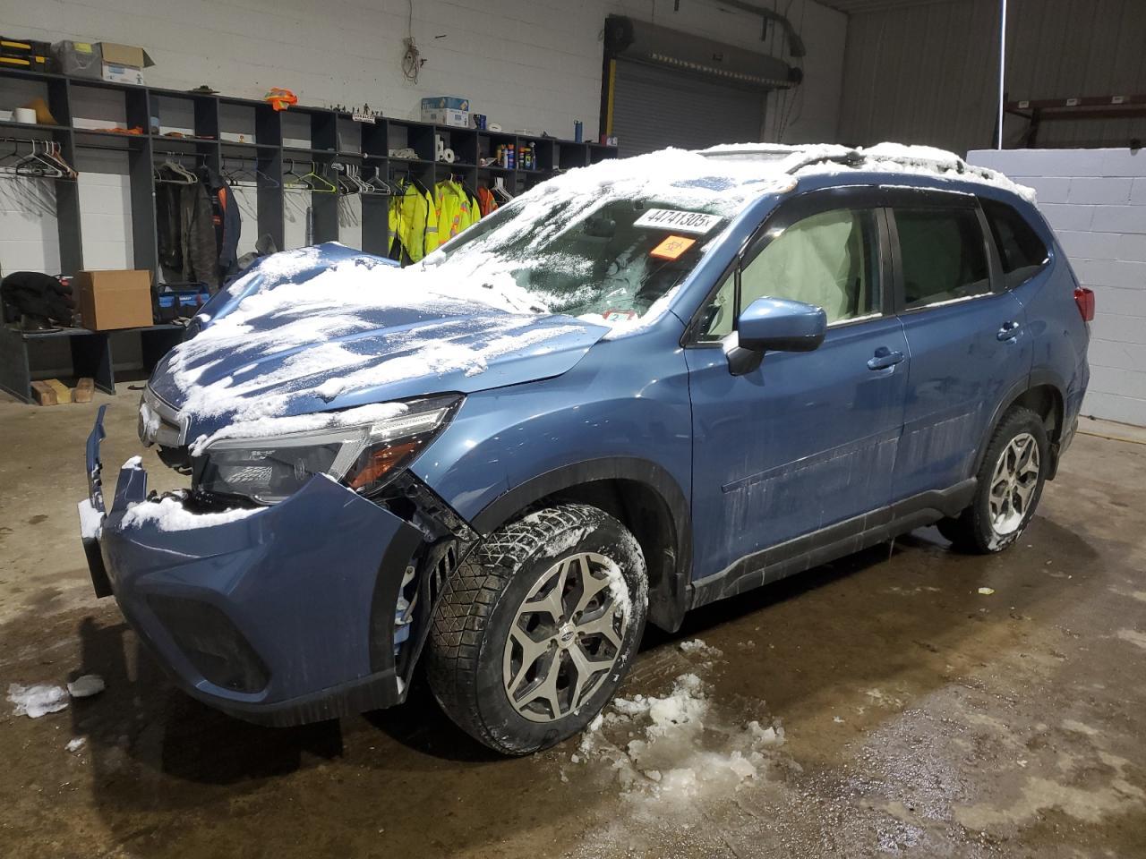 2021 SUBARU FORESTER P