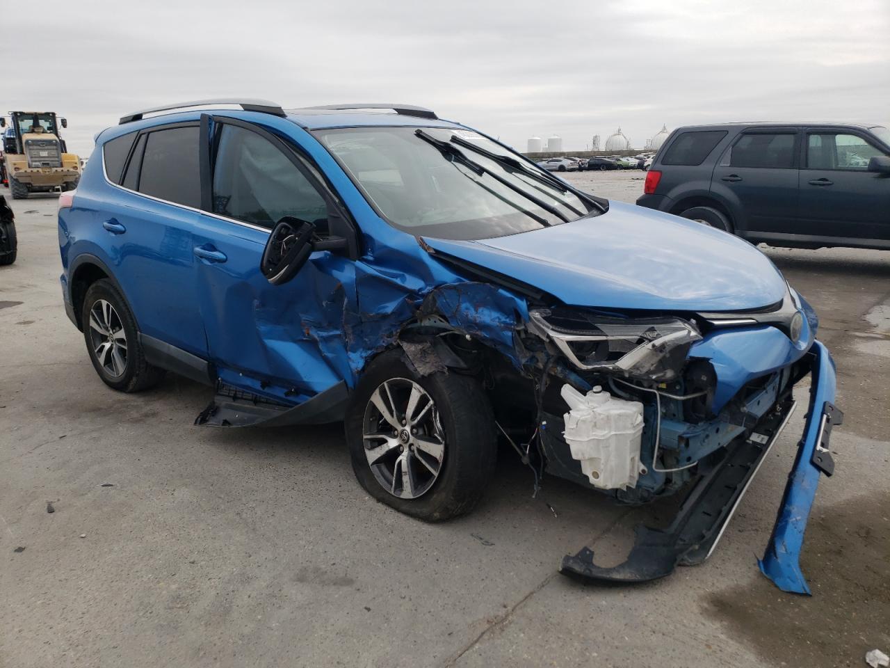 2017 TOYOTA RAV4 XLE - Фото 4
